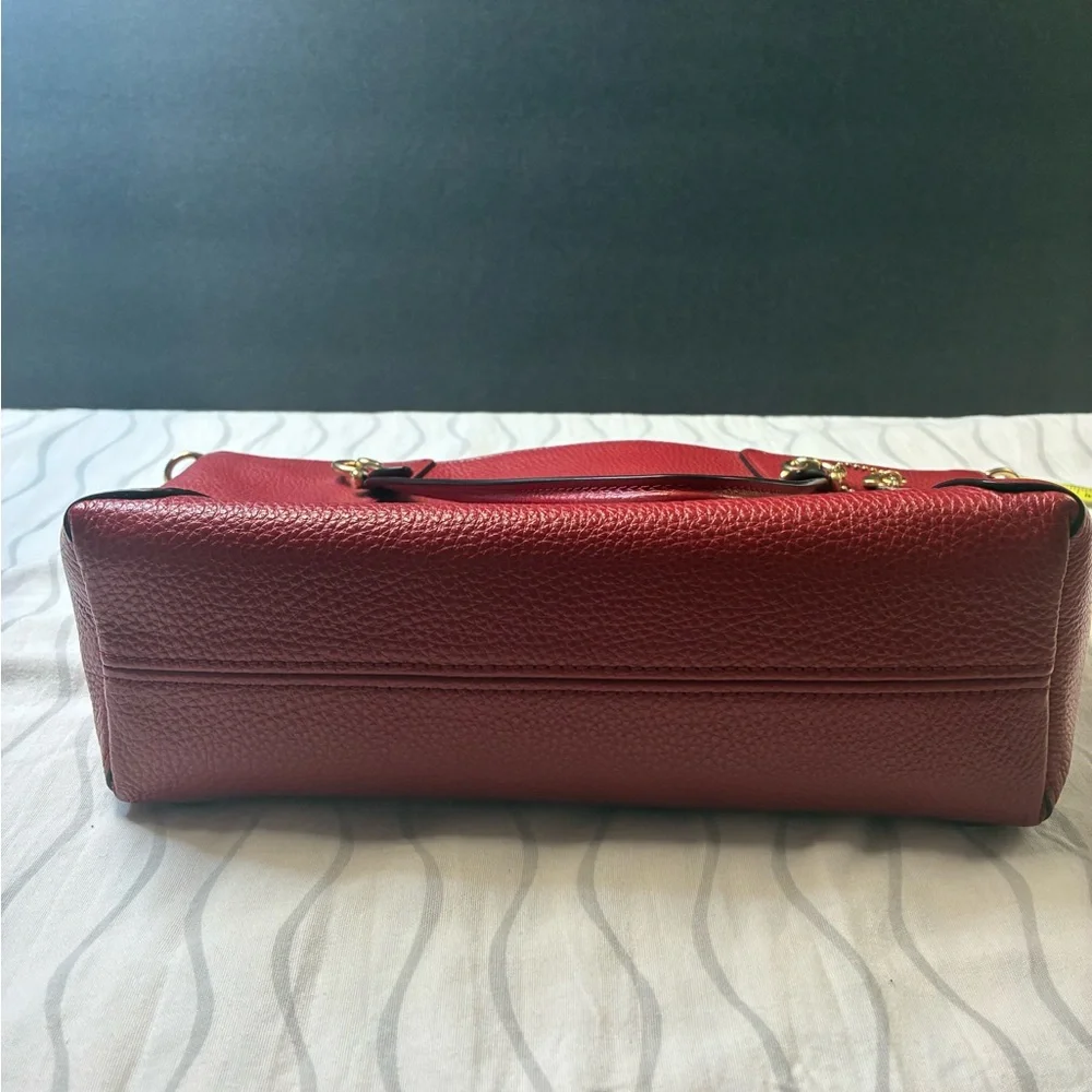 PreOwned Authentic Coach Red Leather Purse - Picture 8 of 12